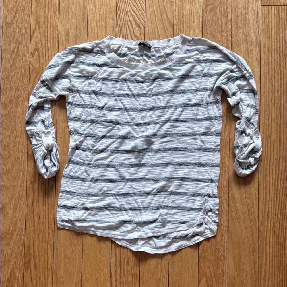 Express Gray and White Crew Neck Sweater